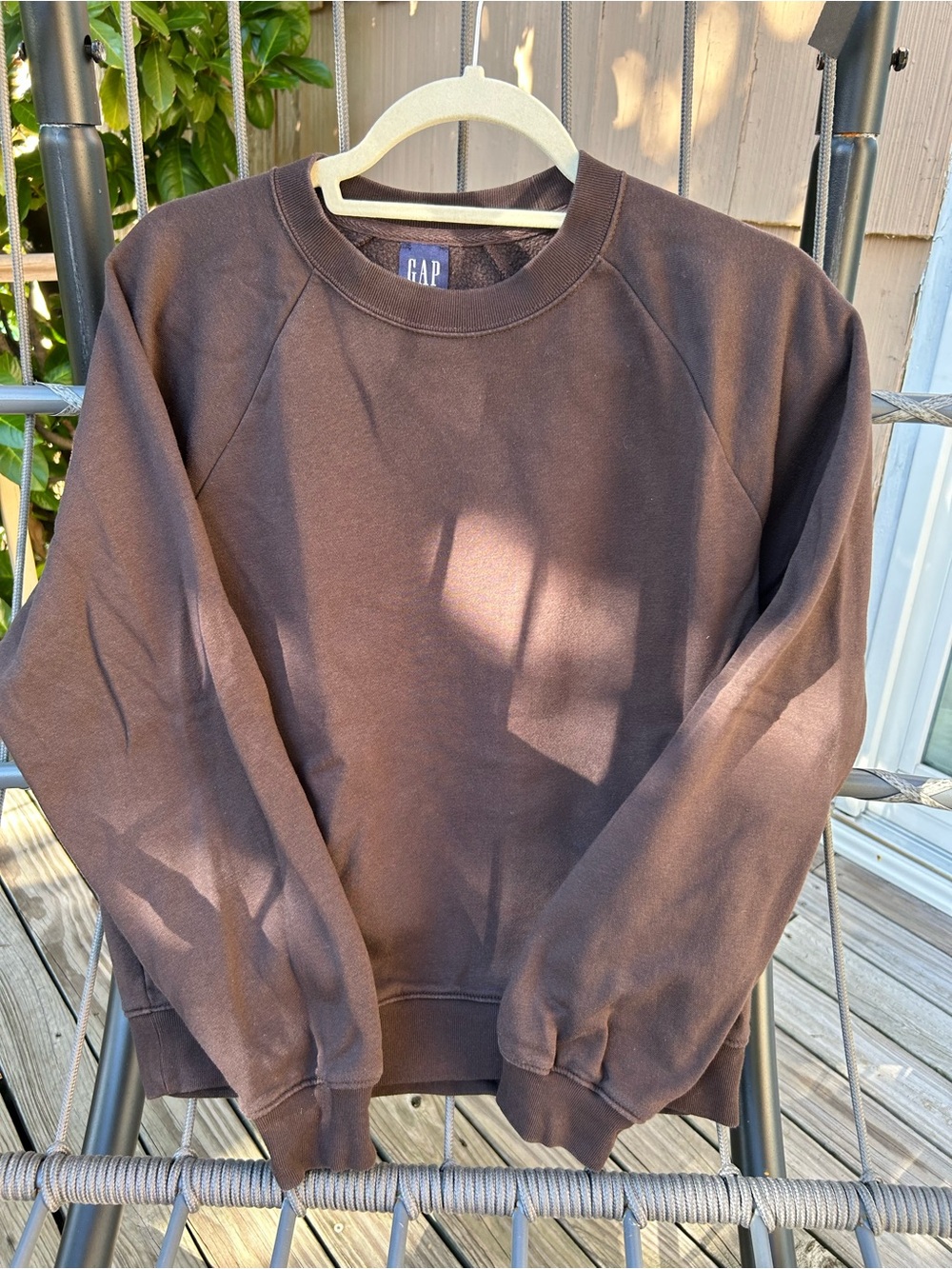 GAP women's Brown Crewneck Sweatshirt